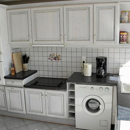 Maison Pour 4 A La Campagne Avec Piscine Commequiers Экстерьер фото